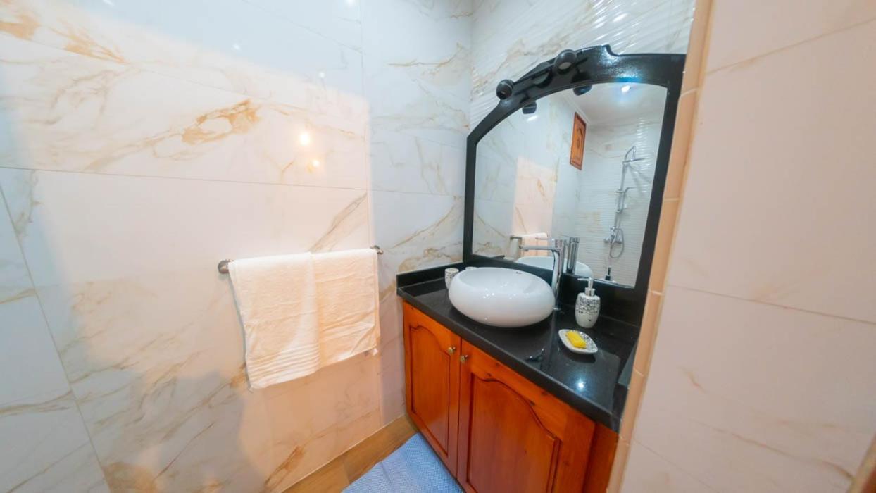 Abdessamad Appartement 2 Есувейра Екстериор снимка